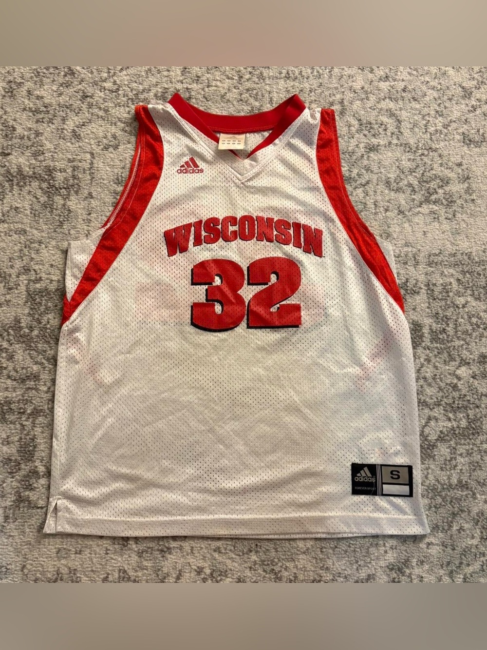 Men’s Small Adidas Wisconsin Badgers White and Red Number 32 Basketball Jersey